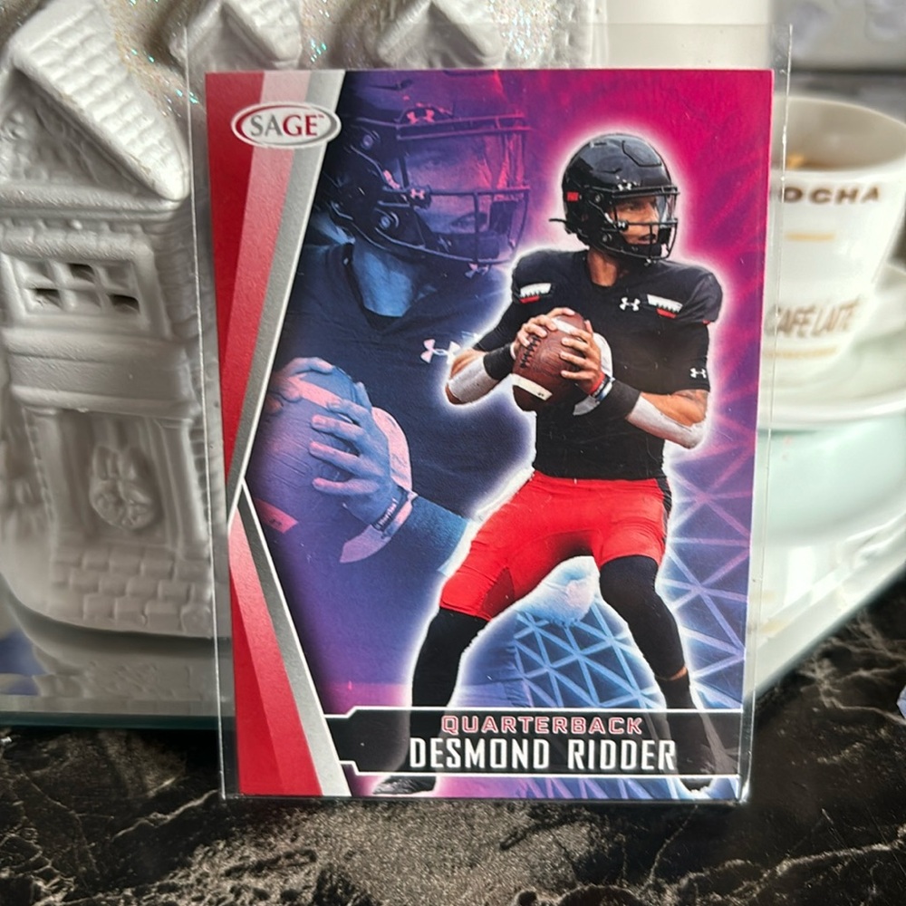 5 Desmond Ridder Sport Cards